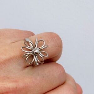 Vintage Sarah Coventry Love Knot Floral Silver Tone Adjustable Ring